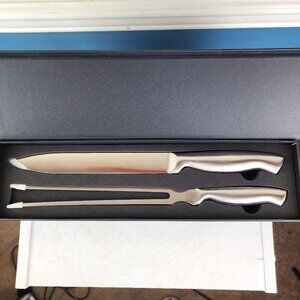 Lazboy 2 Piece Carving Set NWT